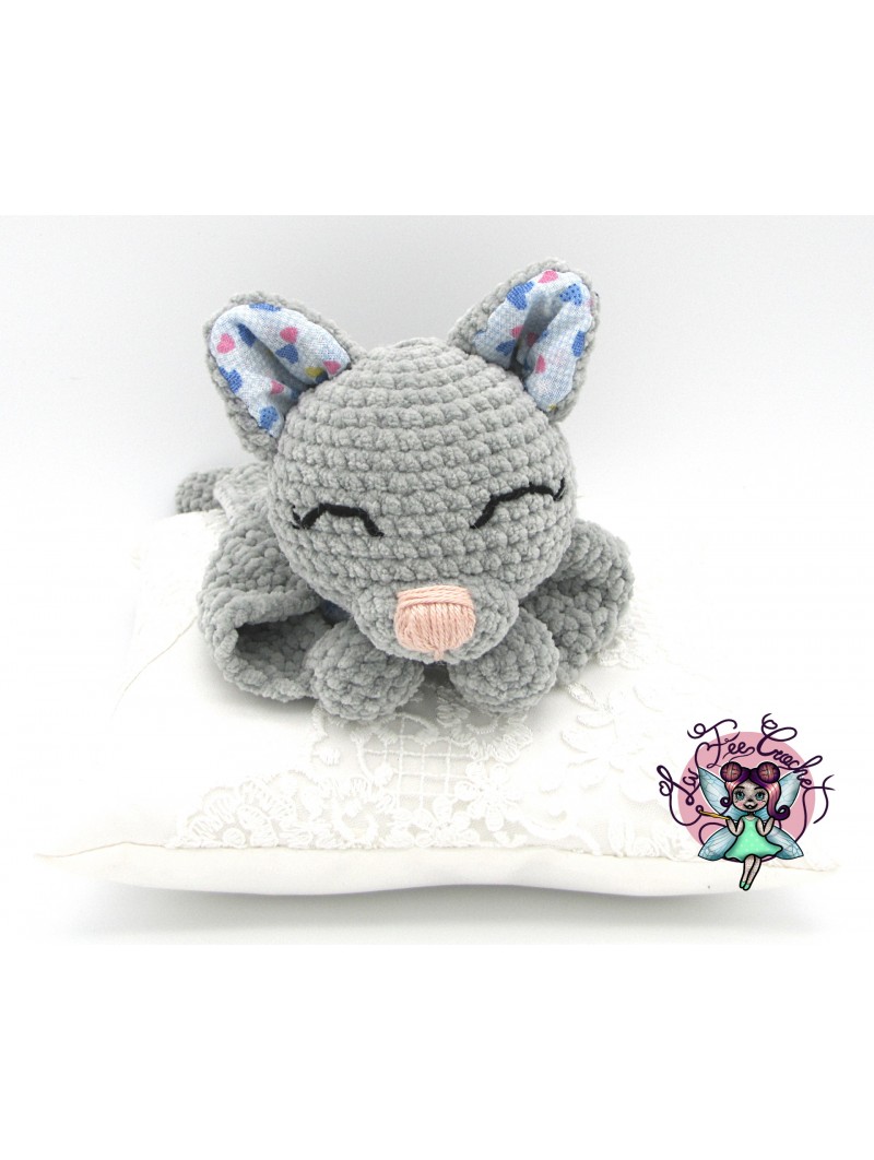 Doudou en crochet chat